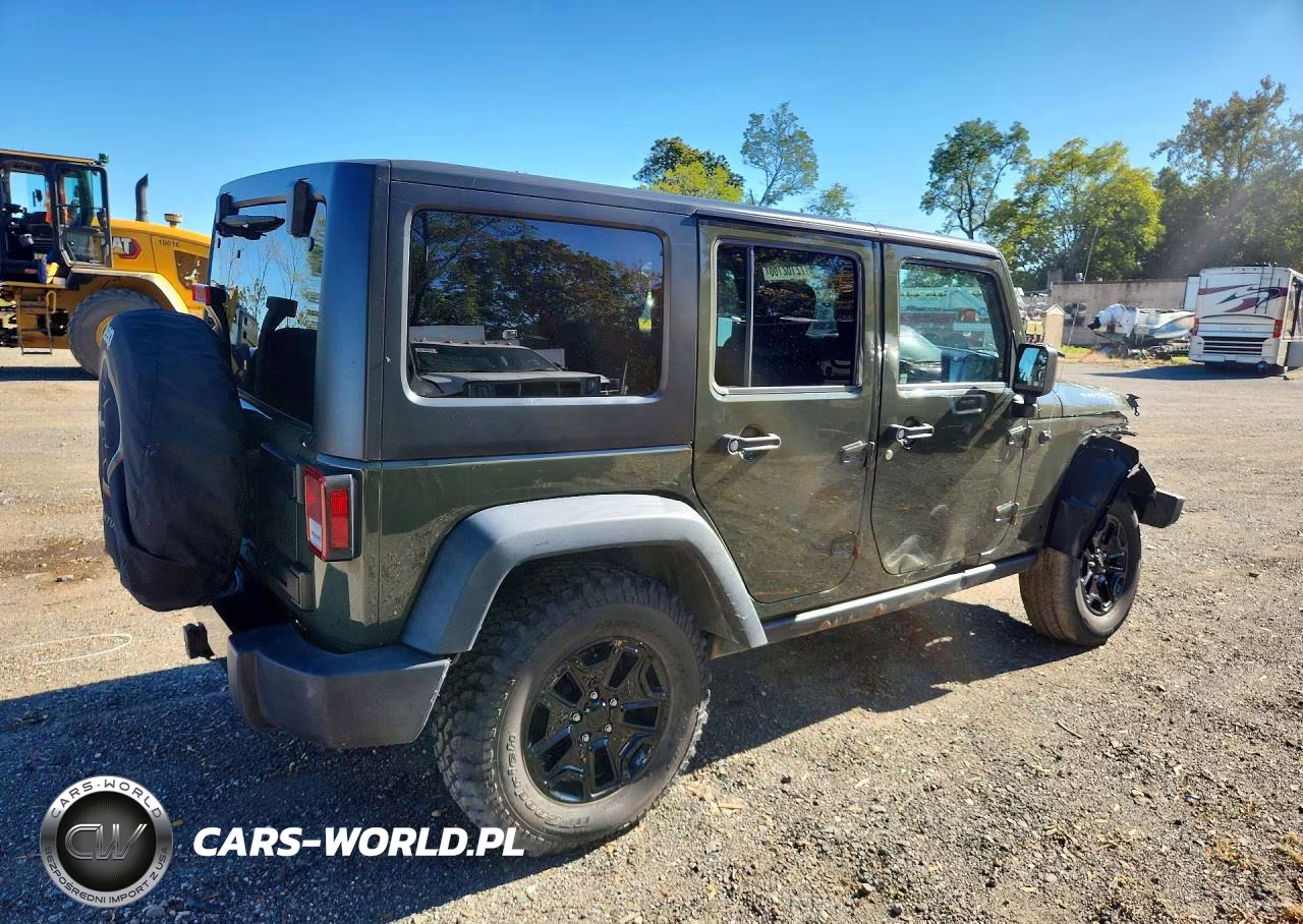 2016 Jeep Wrangler Unlimited Sport VIN:1C4BJWDG3GL107939 - 3