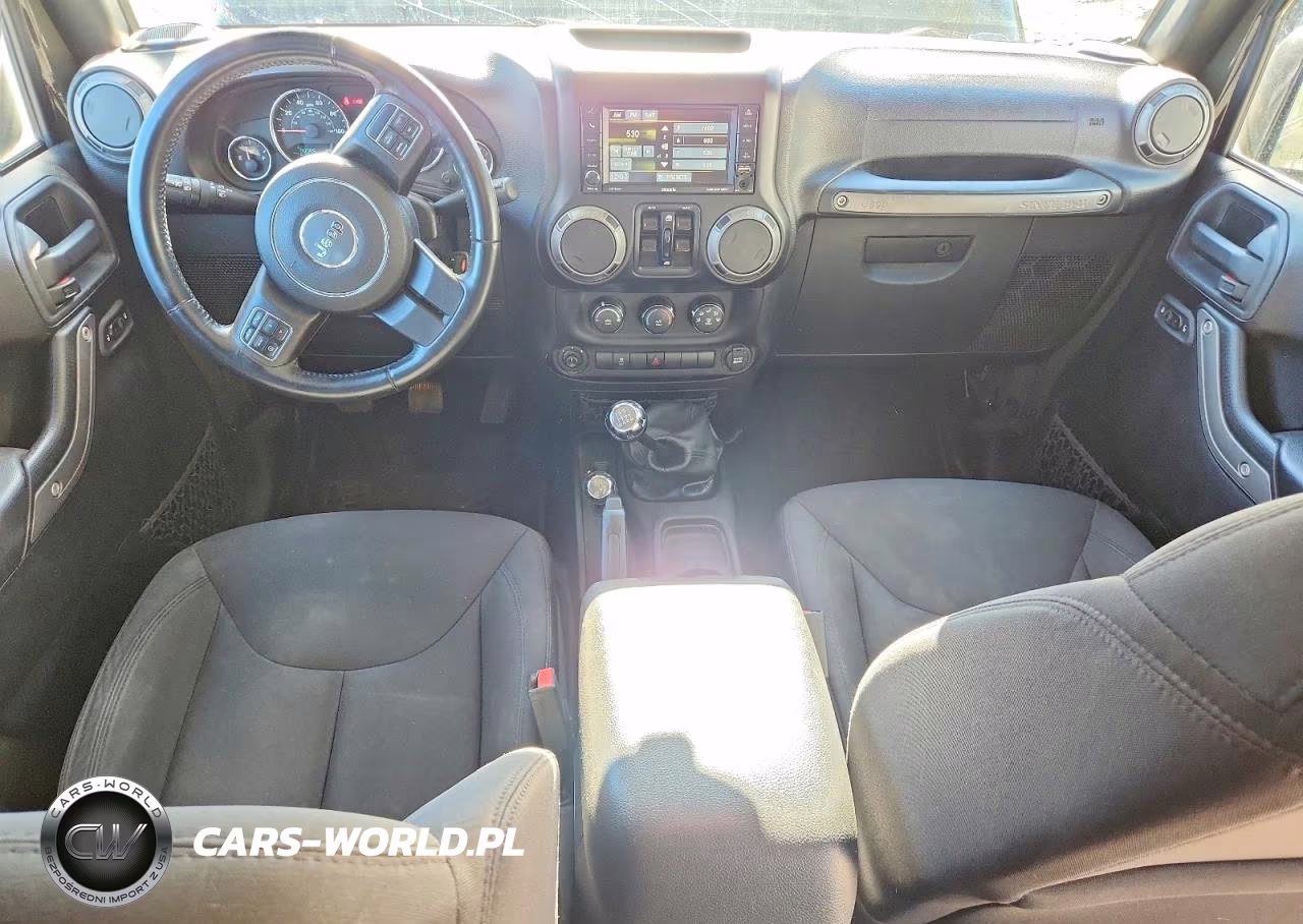 2016 Jeep Wrangler Unlimited Sport VIN:1C4BJWDG3GL107939 - 8