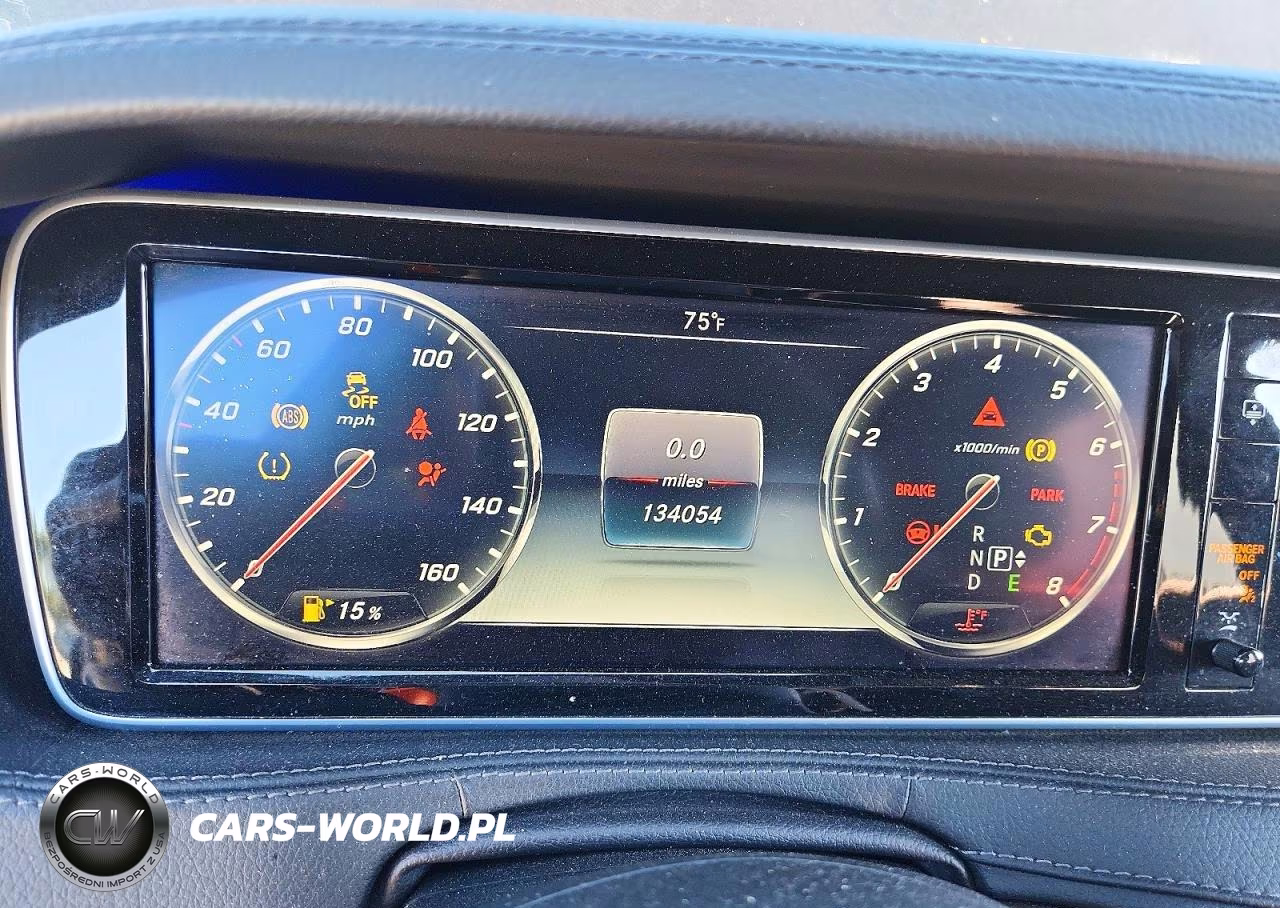 2016 Mercedes-Benz S 550 4Matic VIN:WDDUG8FB9GA225435 - 9