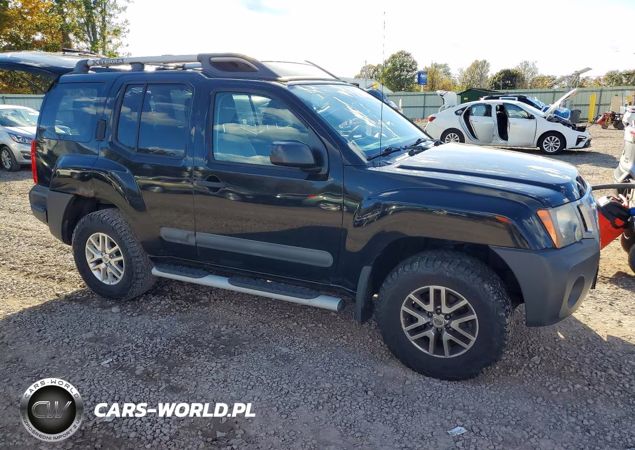 2015 Nissan Xterra S VIN:5N1AN0NW2FN654203 - 4