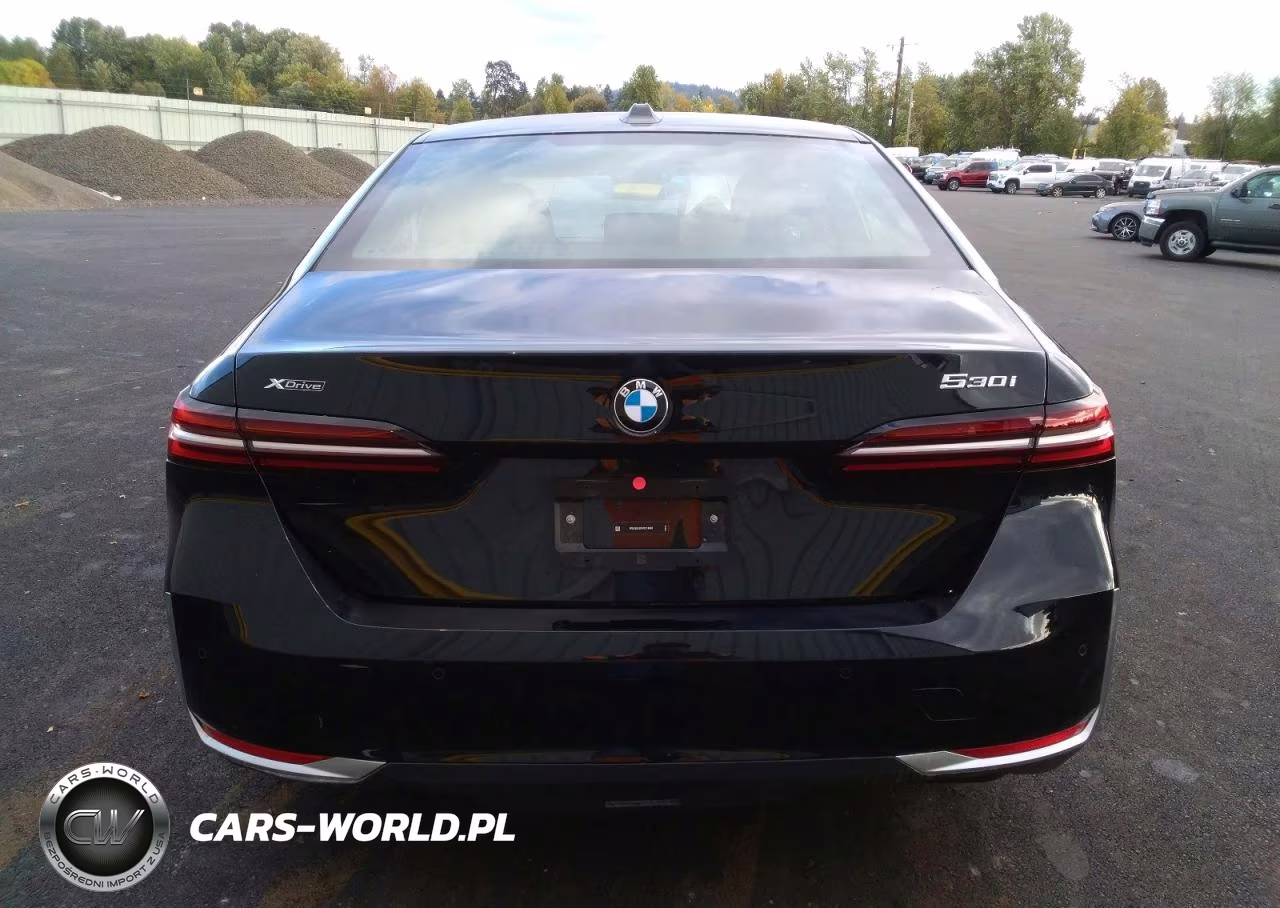2027 BMW 530 Xi VIN:WBA53FJ0XVCY18093 - 6