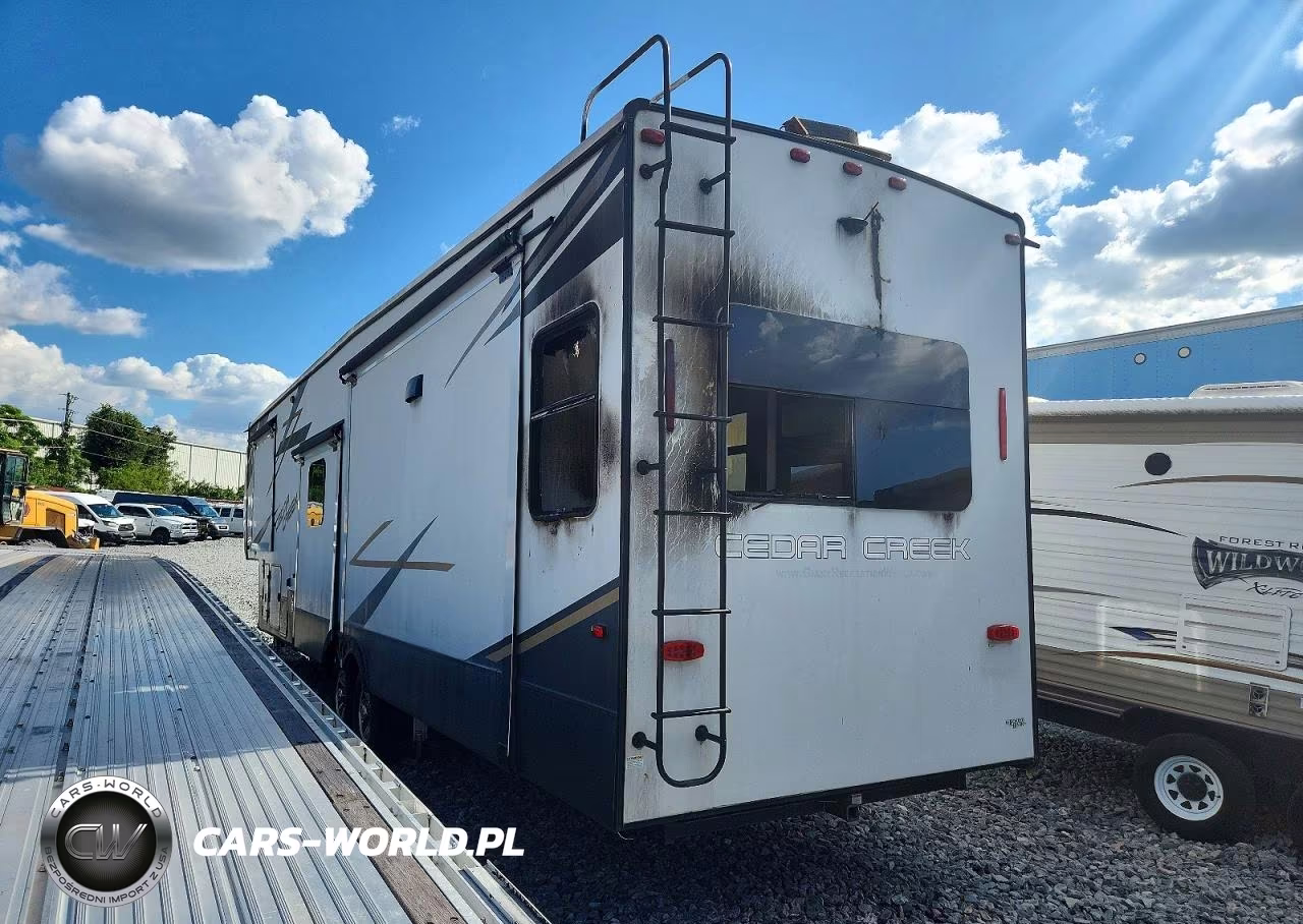 2021 Forest River Cedar Creek Camper VIN:4X4FCRP22MS228115 - 3