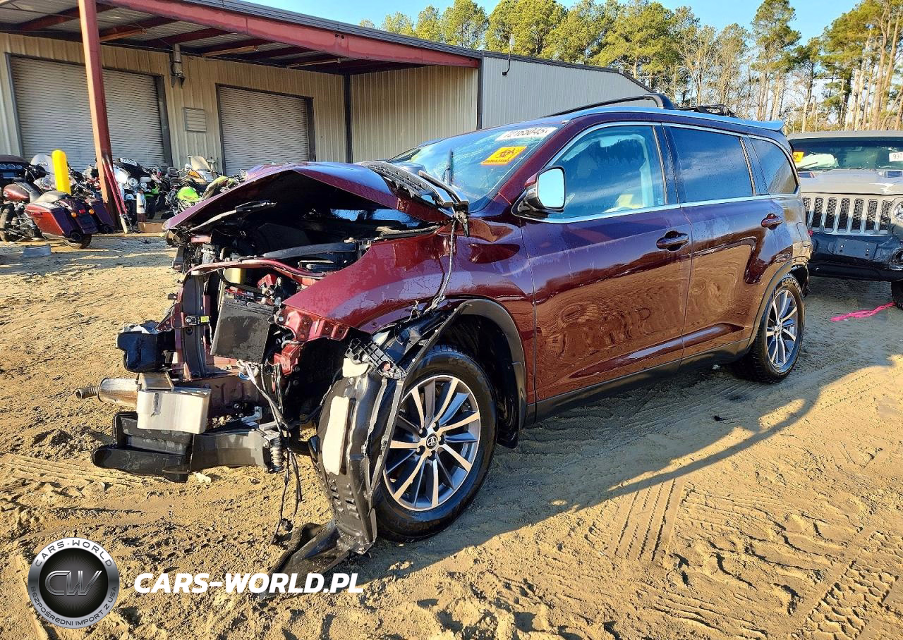 2019 Toyota Highlander Se
