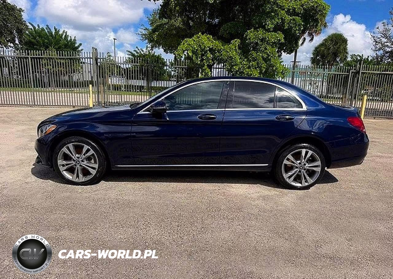 2018 Mercedes-Benz C 300 4Matic VIN:55SWF4KB8JU242678 - 12