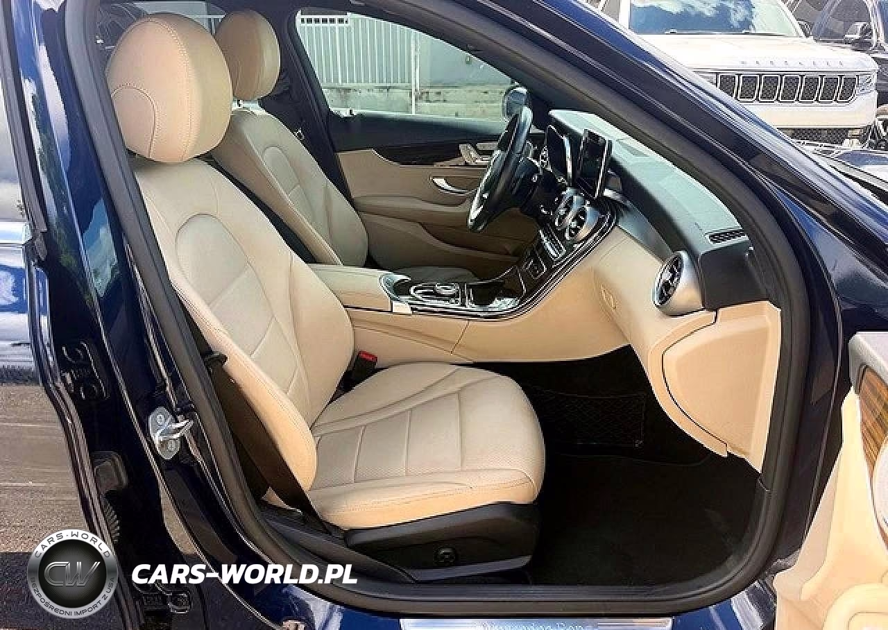 2018 Mercedes-Benz C 300 4Matic VIN:55SWF4KB8JU242678 - 7