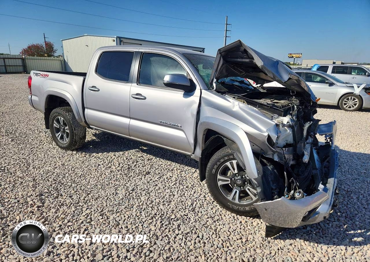 2016 Toyota Tacoma Trd Sport VIN:5TFCZ5AN1GX019300 - 4