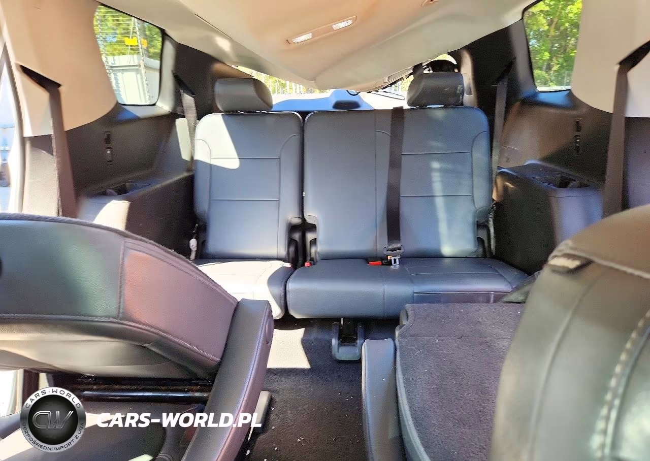 2018 Chevrolet Traverse Lt VIN:1GNERHKW6JJ172418 - 10