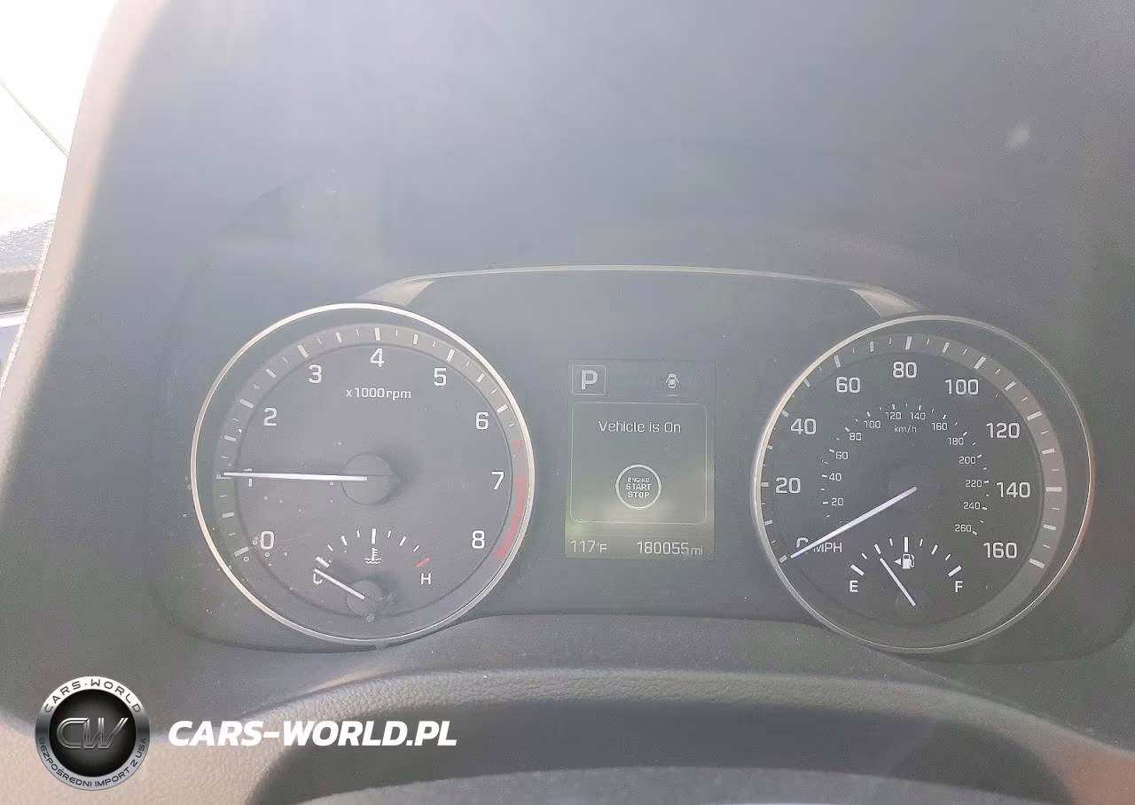 2018 Hyundai Elantra Value Edition VIN:KMHD84LF3JU520491 - 9