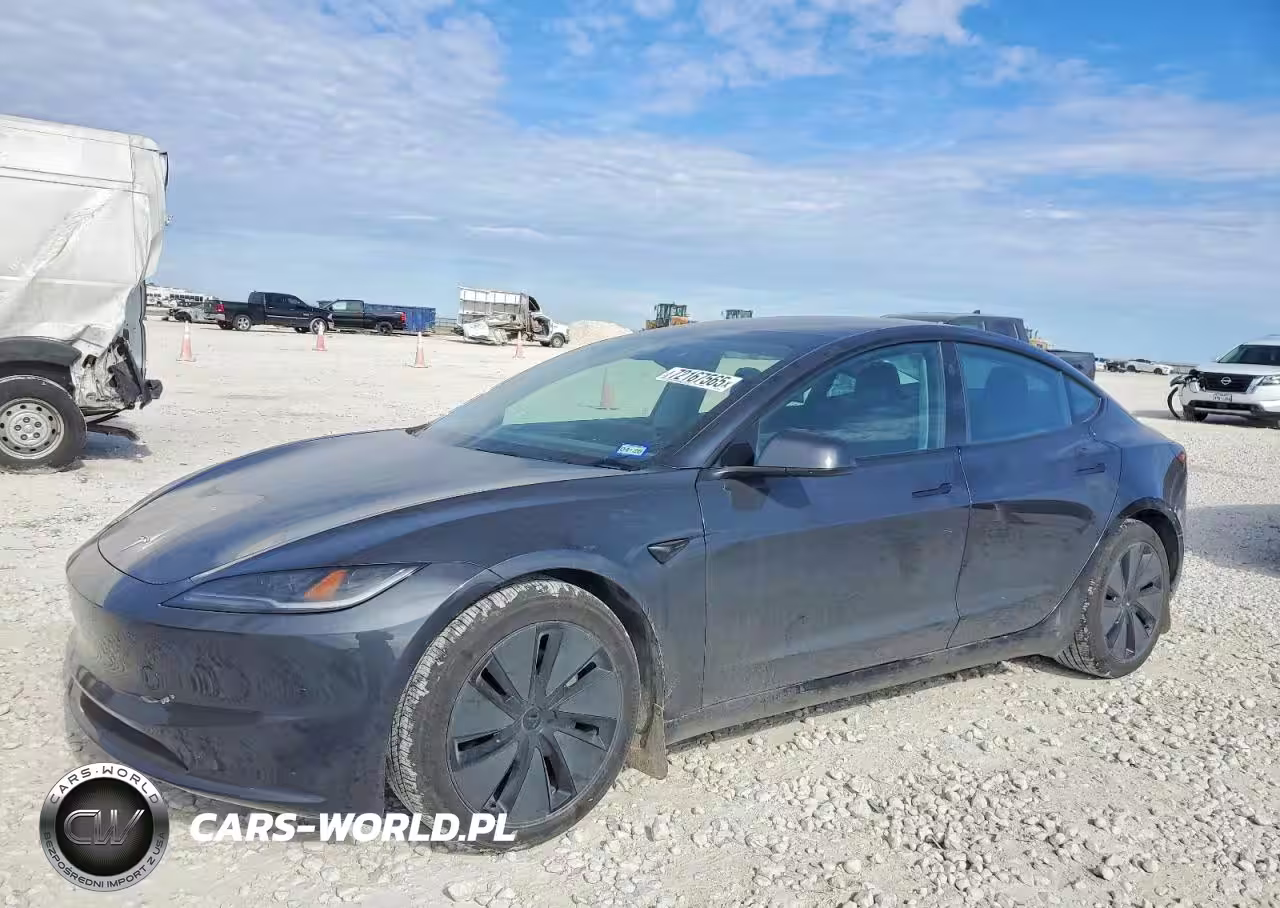 2025 Tesla Model 3