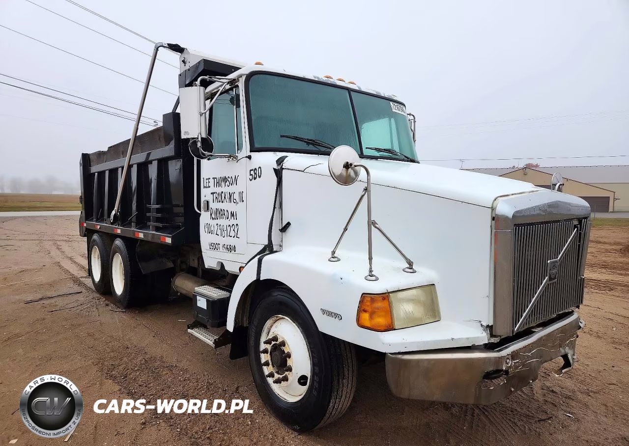 1996 Volvo Wca Dump Truck VIN:4V4VDBGF8TN713661 - 4