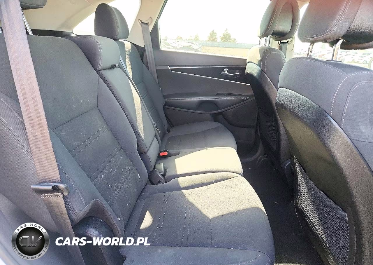 2016 Kia Sorento Lx VIN:5XYPGDA39GG164734 - 11