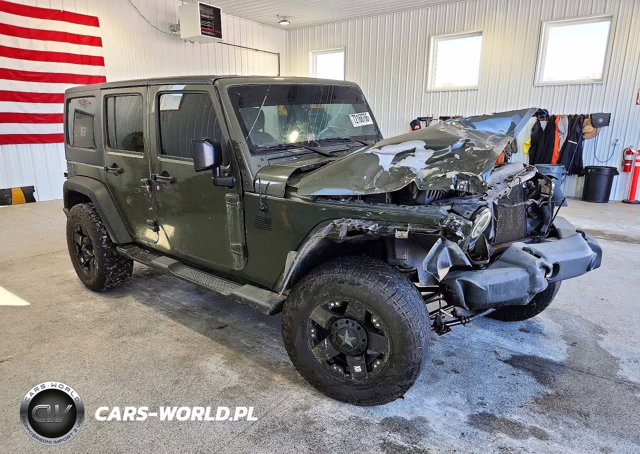 2015 Jeep Wrangler Unlimited Sport VIN:1C4BJWDG8FL539747 - 4