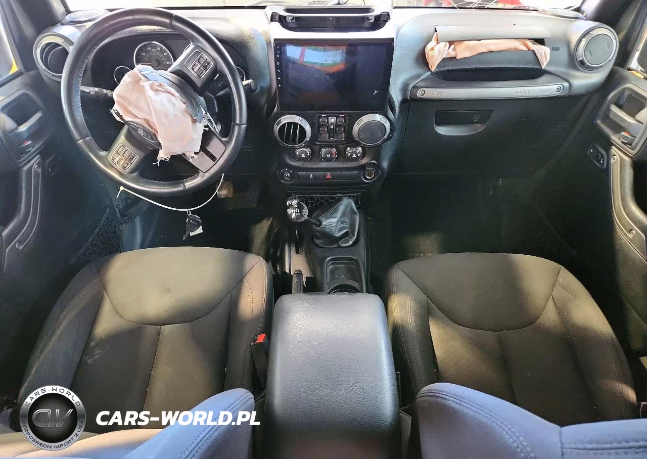 2015 Jeep Wrangler Unlimited Sport VIN:1C4BJWDG8FL539747 - 8