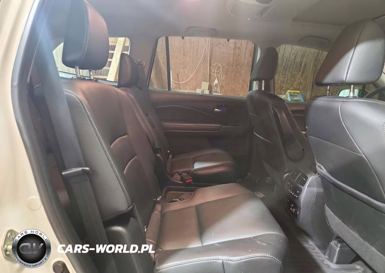 2020 Honda Pilot Touring VIN:5FNYF6H60LB034264 - 11