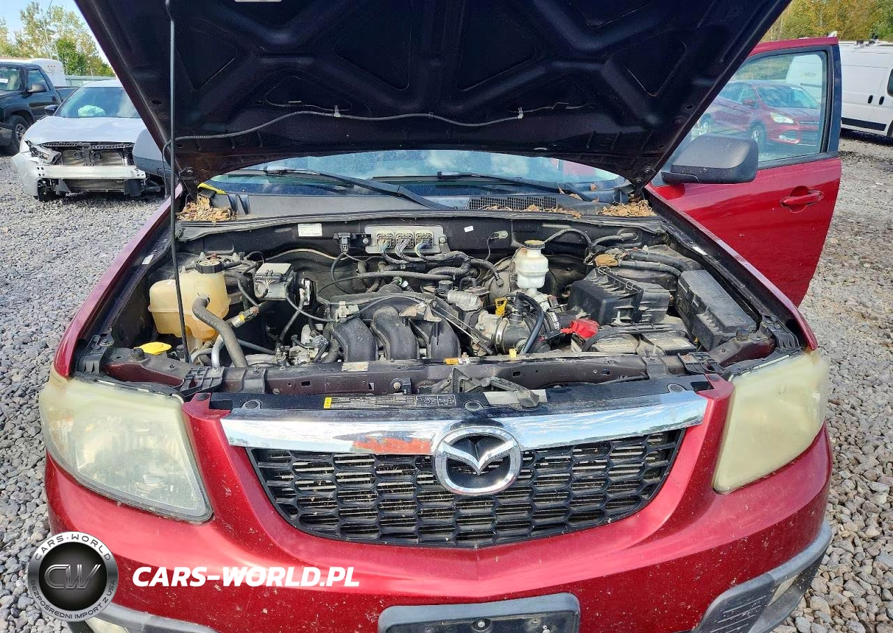 2008 Mazda Tribute VIN:4F2CZ06128KM08437 - 11