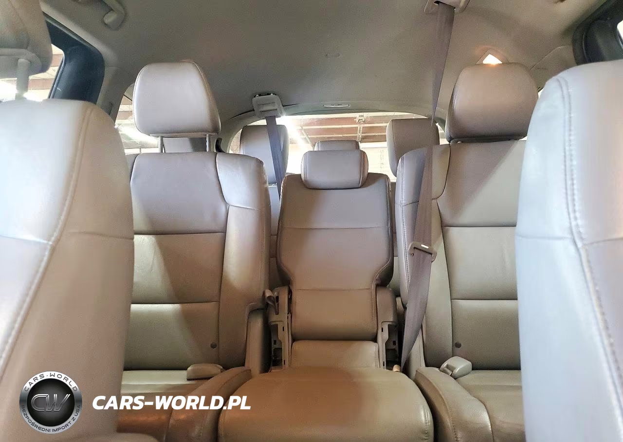 2012 Honda Odyssey Touring VIN:5FNRL5H93CB130147 - 10
