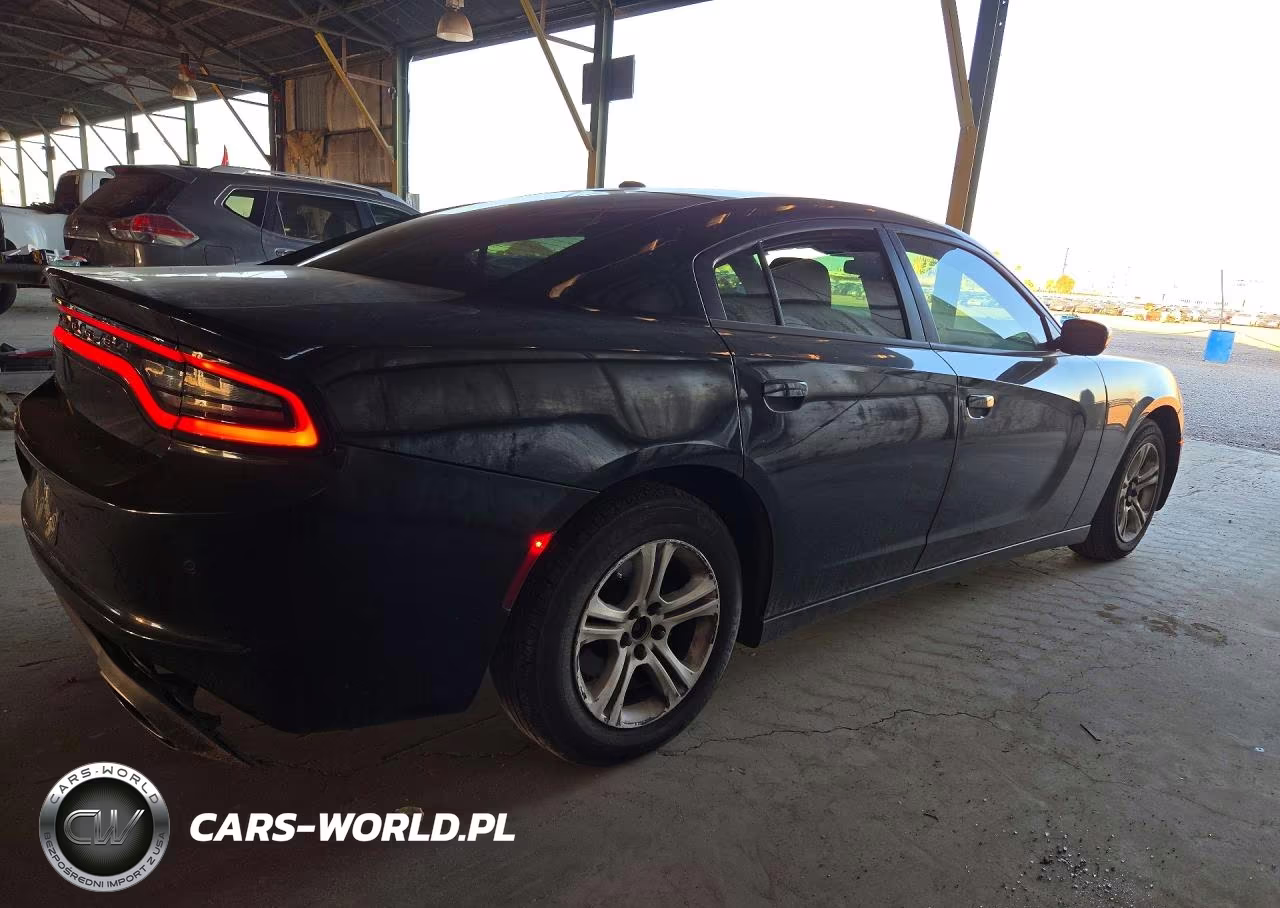 2019 Dodge Charger Sxt VIN:2C3CDXBG6KH758576 - 3