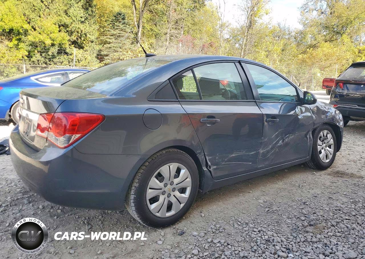 2013 Chevrolet Cruze Ls VIN:1G1PA5SH3D7237678 - 3