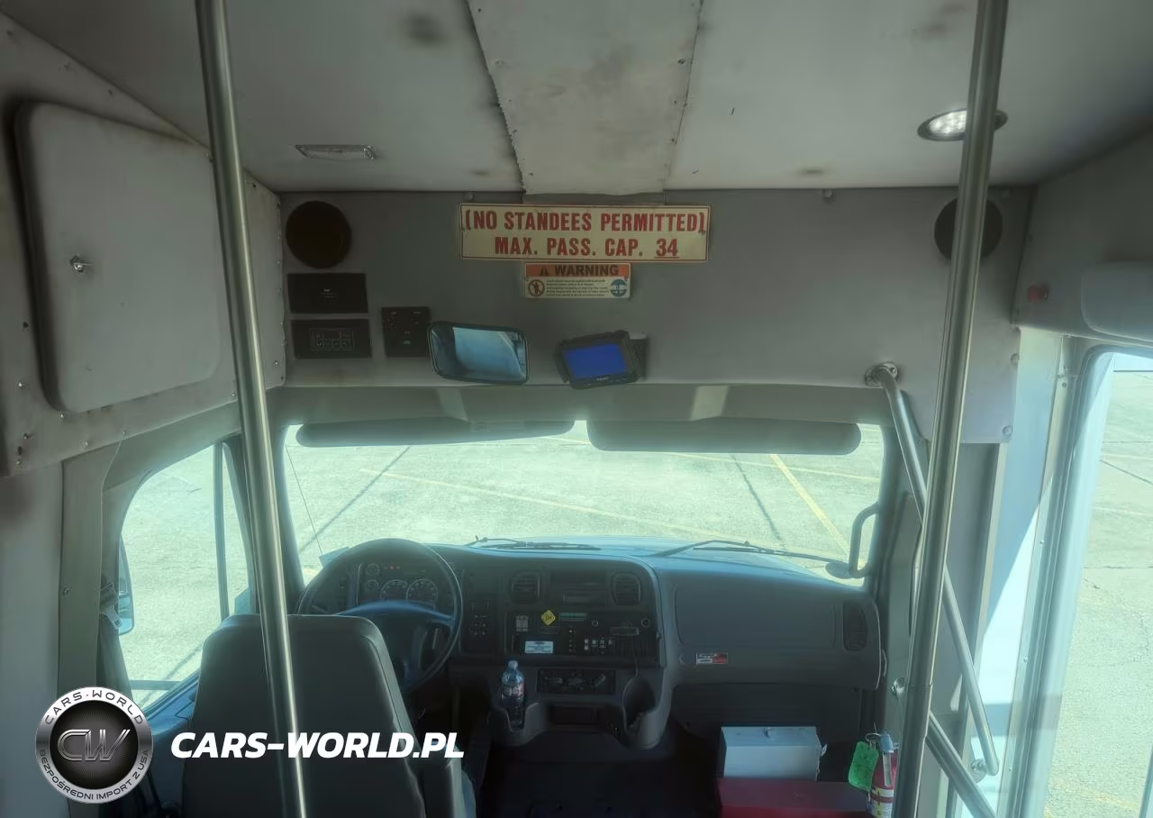 2015 Freightliner Chassis S-2 VIN:4UZADSDT6FCGS0091 - 12