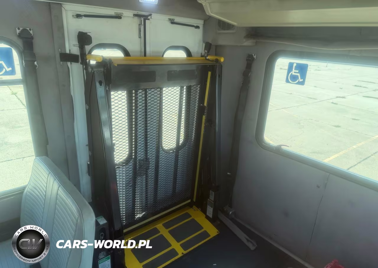 2015 Freightliner Chassis S-2 VIN:4UZADSDT6FCGS0091 - 14