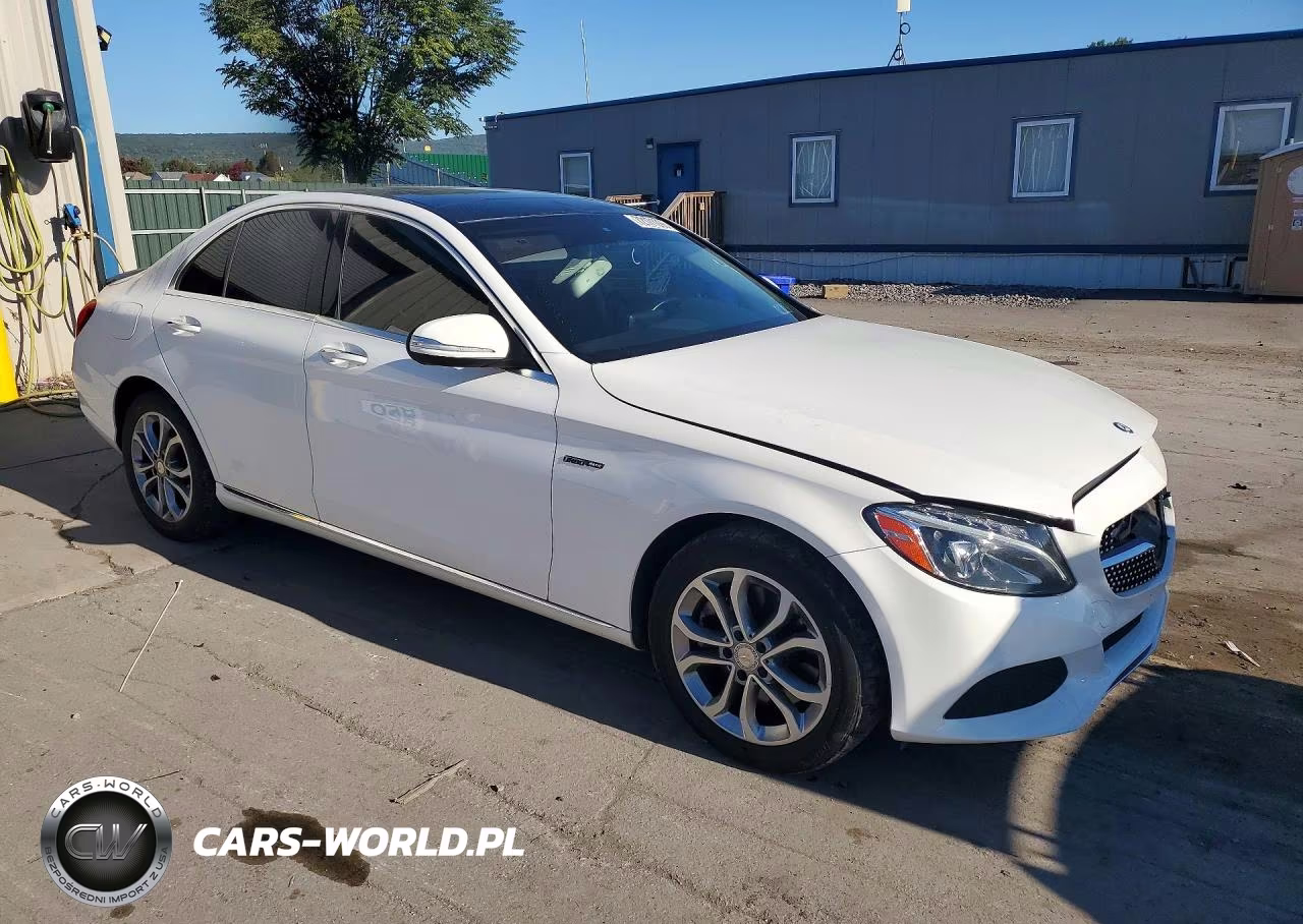 2015 Mercedes-Benz C 300 4Matic VIN:55SWF4KB1FU010253 - 4