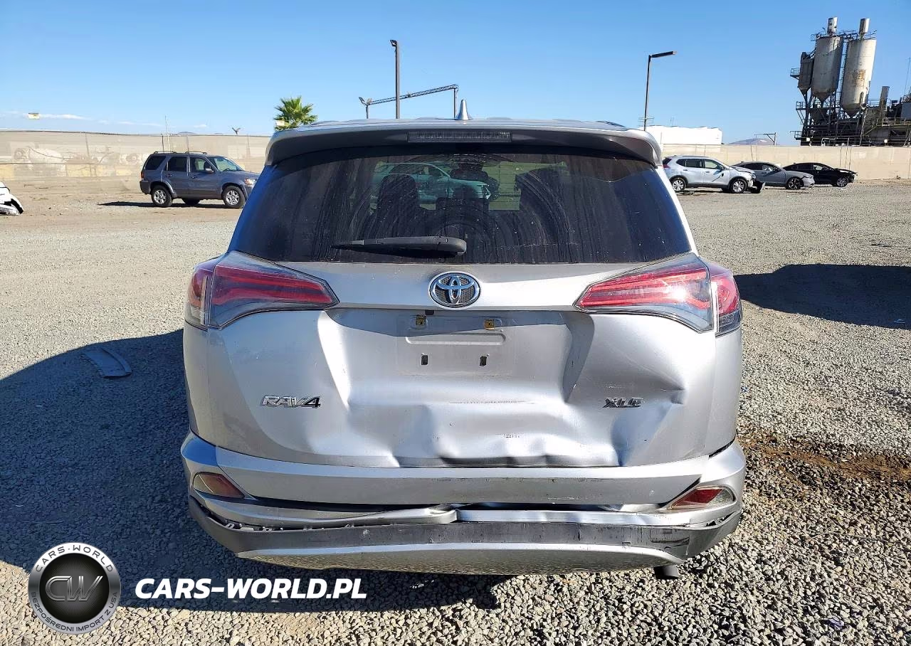 2018 Toyota Rav4 Xle VIN:JTMWFREV8JD127686 - 6