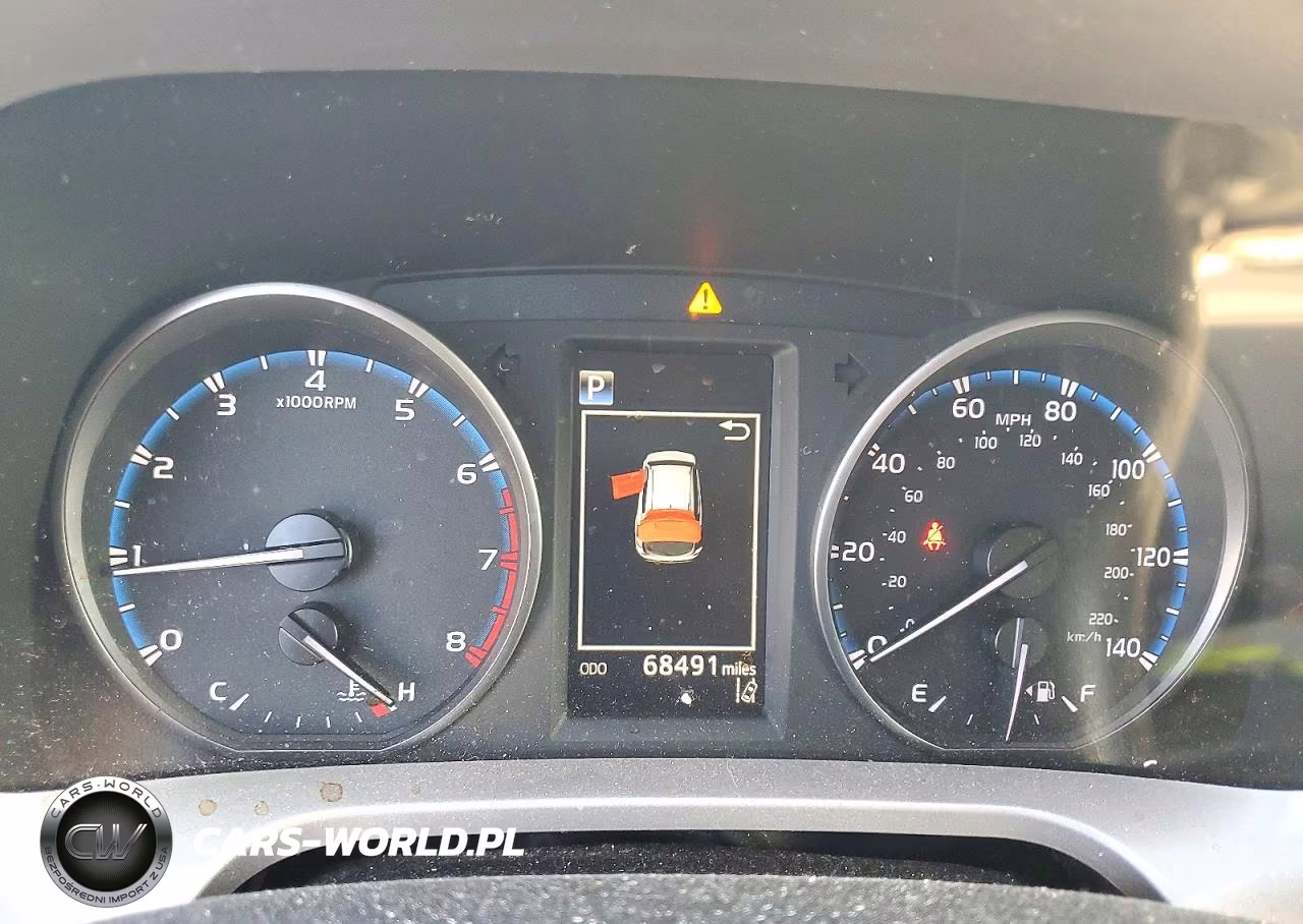 2018 Toyota Rav4 Xle VIN:JTMWFREV8JD127686 - 9