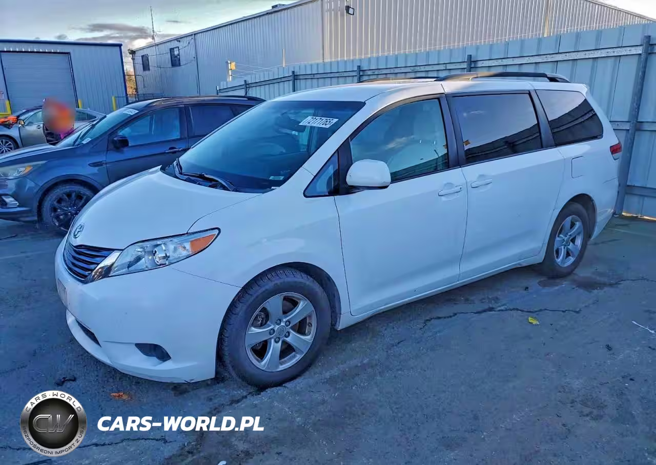 2013 Toyota Sienna Le