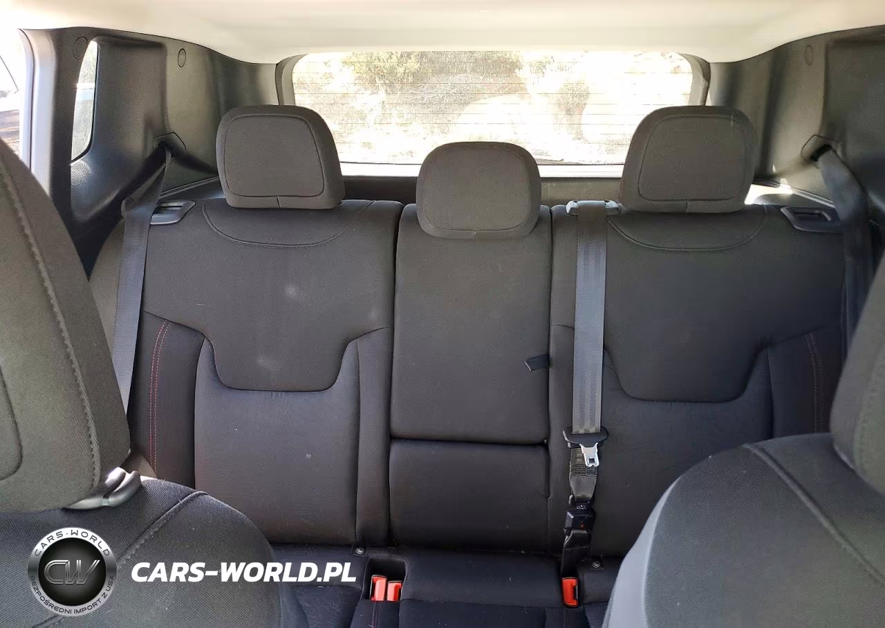 2016 Jeep Renegade Trailhawk VIN:ZACCJBCT5GPD31172 - 10