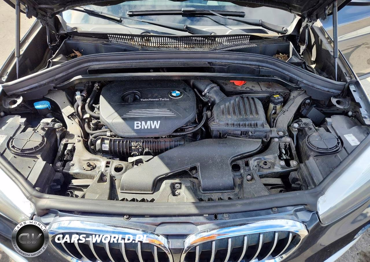 2018 BMW X1 xDrive28I VIN:WBXHT3C37J5L33983 - 11
