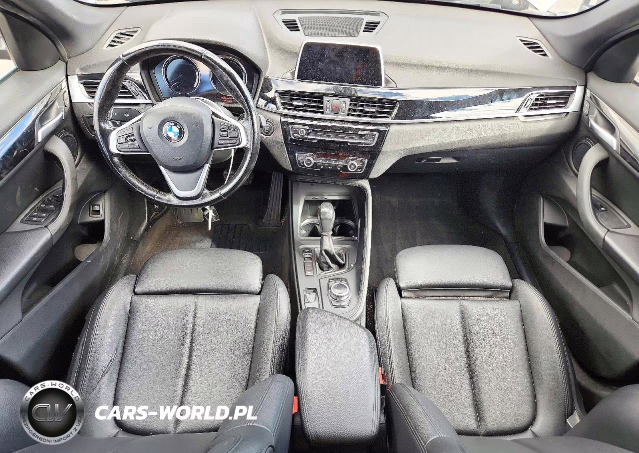 2018 BMW X1 xDrive28I VIN:WBXHT3C37J5L33983 - 8