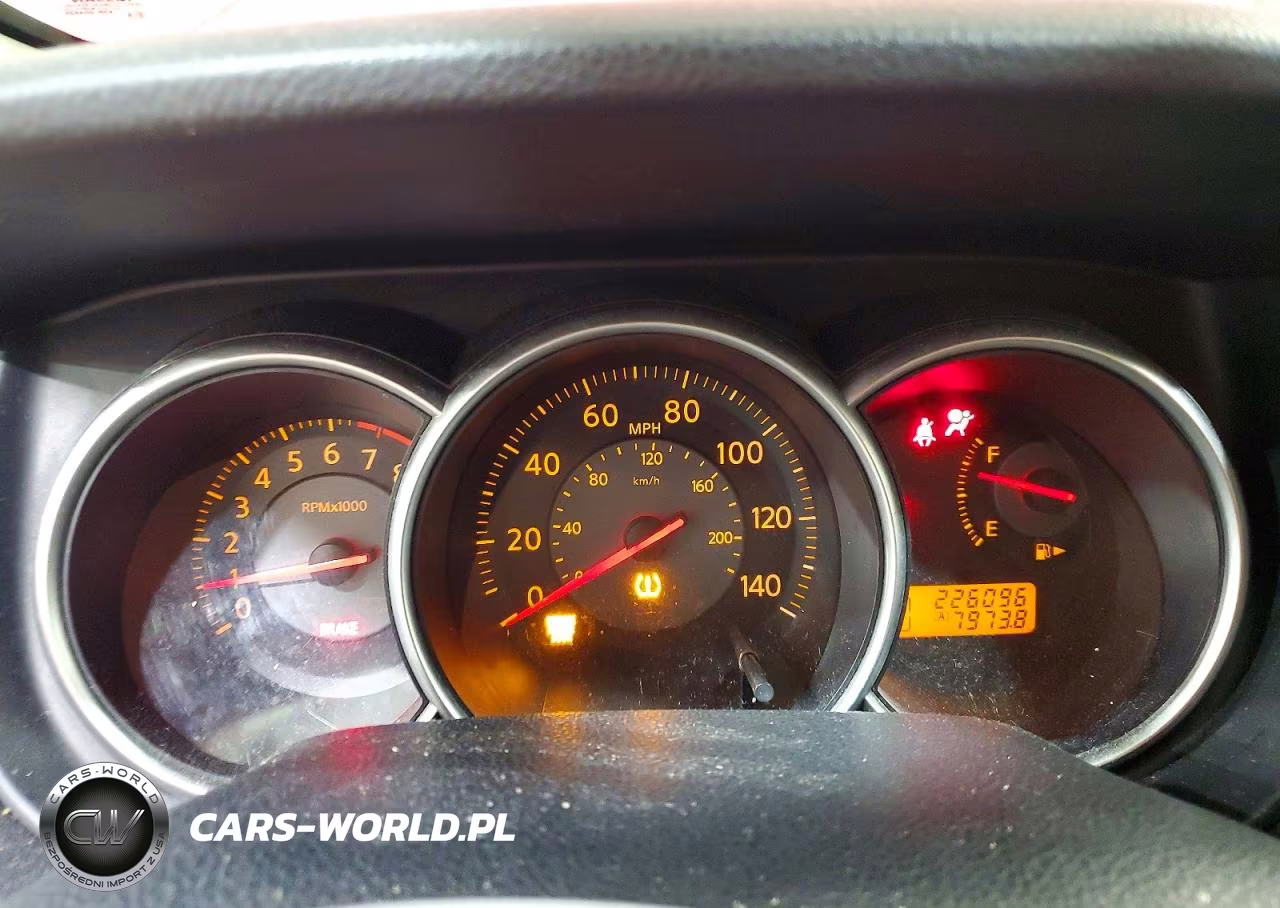 2008 Nissan Versa 1.8 S VIN:3N1BC13E88L414562 - 9