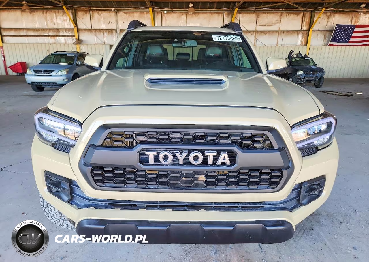2018 Toyota Tacoma Double Cab VIN:5TFCZ5AN7JX163702 - 5
