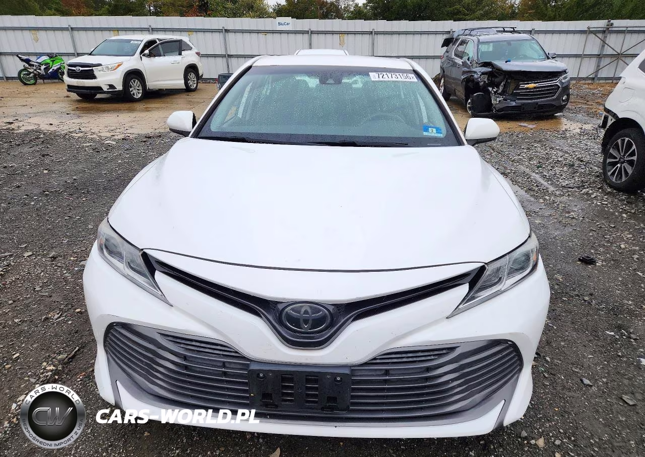 2019 Toyota Camry Le VIN:4T1B11HK4KU197201 - 5