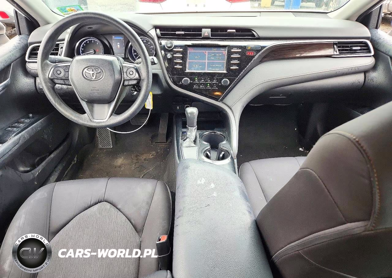 2019 Toyota Camry Le VIN:4T1B11HK4KU197201 - 8