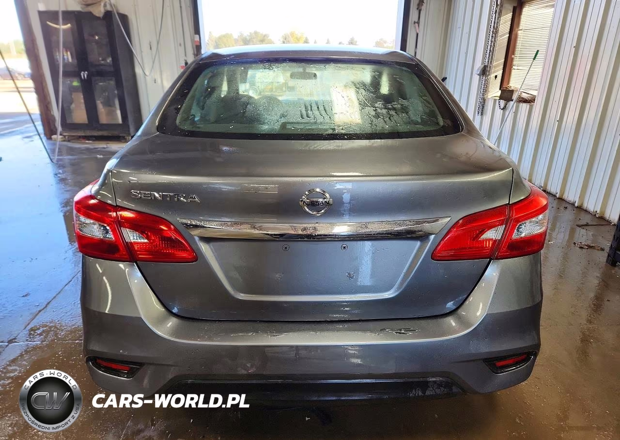 2018 Nissan Sentra S VIN:3N1AB7AP2JY285720 - 6