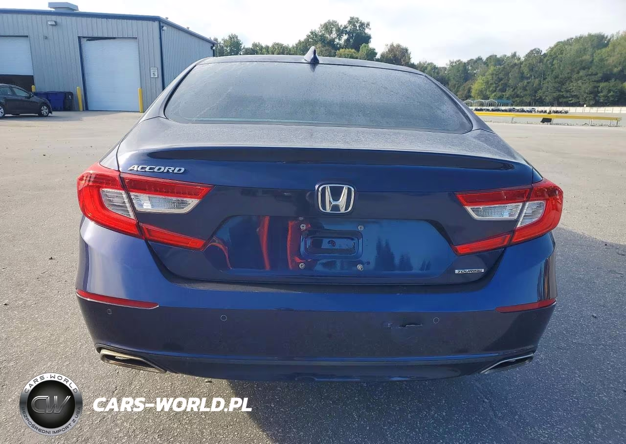 2018 Honda Accord Touring VIN:1HGCV1F93JA107888 - 6