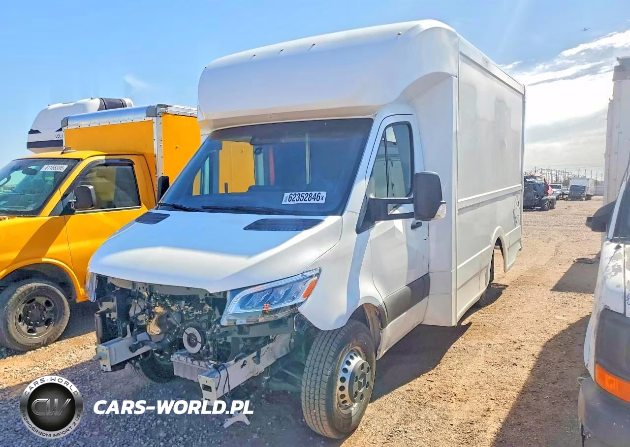 2023 Mercedes-Benz Sprinter 4500 VIN:W1X9K2312PN227527 - 1