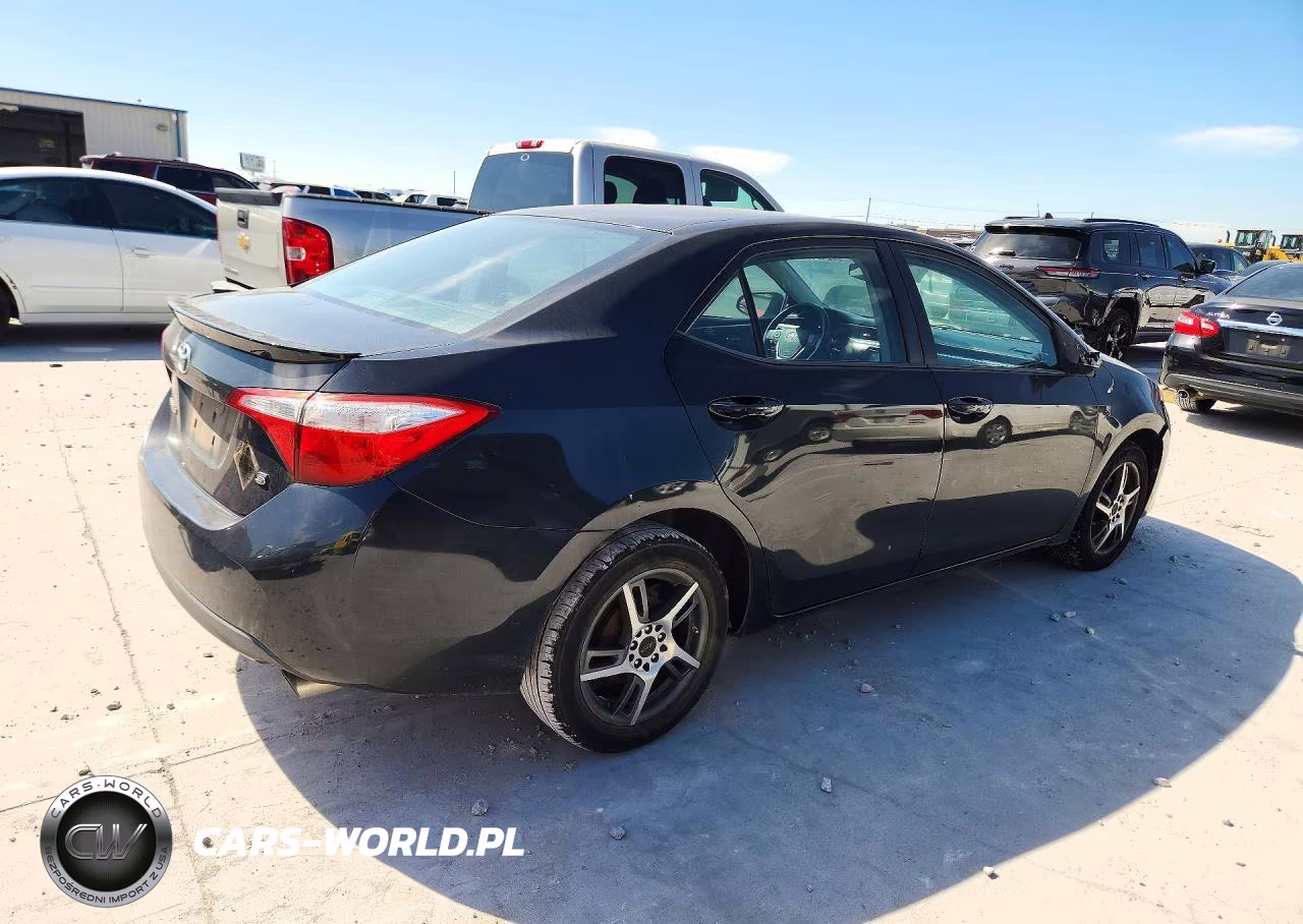 2015 Toyota Corolla S VIN:5YFBURHE4FP318736 - 3