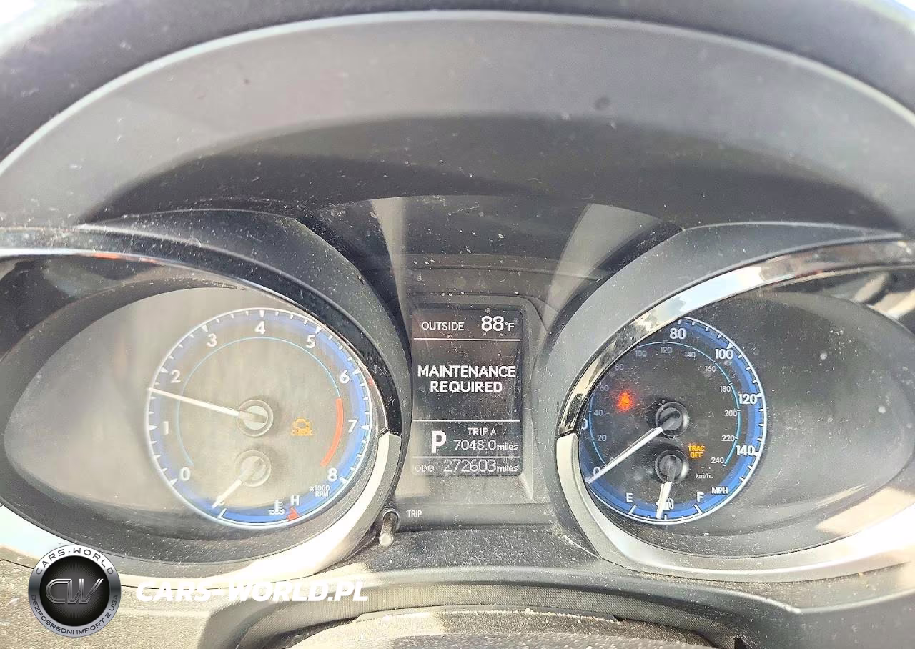 2015 Toyota Corolla S VIN:5YFBURHE4FP318736 - 9