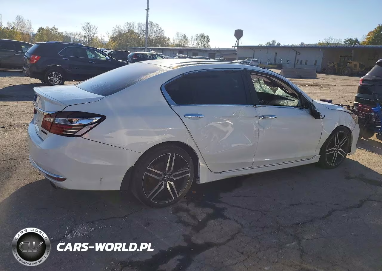 2017 Honda Accord Sport VIN:1HGCR2F55HA153742 - 3