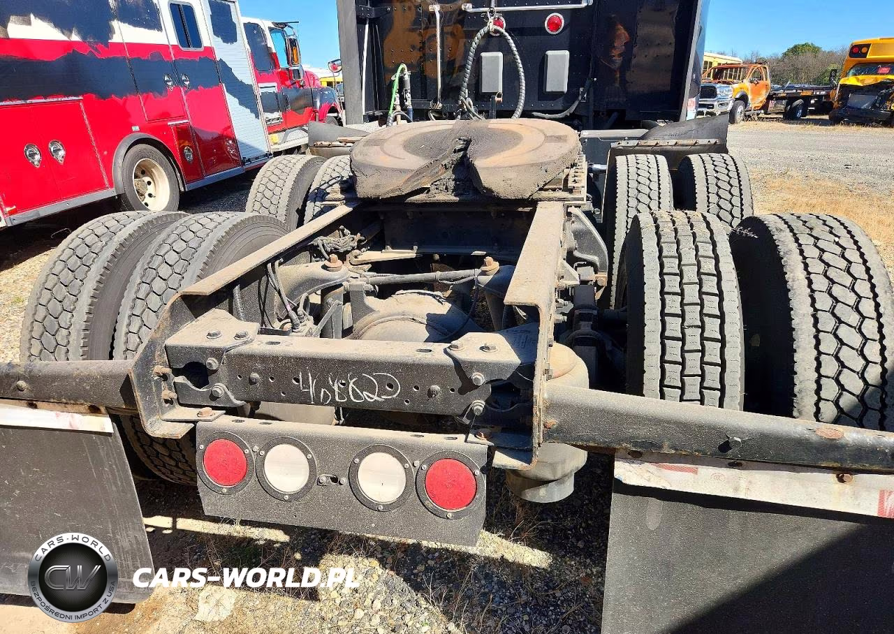 2016 Kenworth T680 Semi Truck VIN:1XKYDP9X0GJ468822 - 14