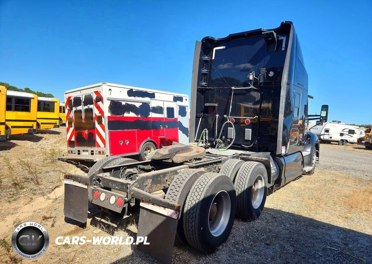 2016 Kenworth T680 Semi Truck VIN:1XKYDP9X0GJ468822 - 3