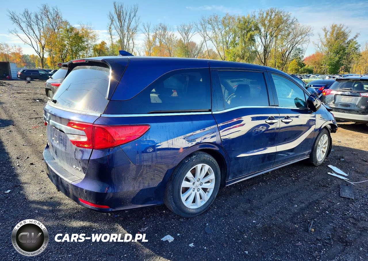 2020 Honda Odyssey Elite VIN:5FNRL6H98LB000533 - 3