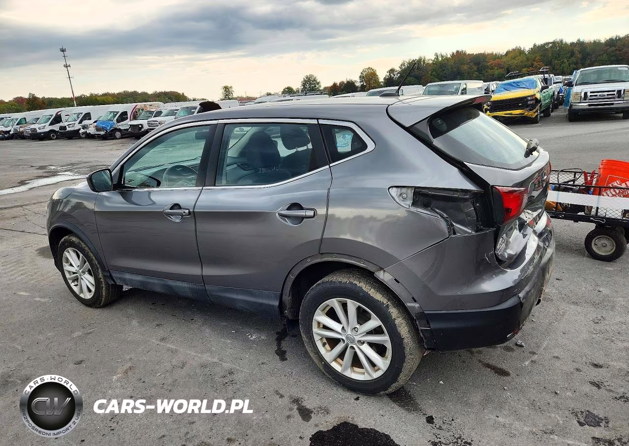 2017 Nissan Rogue Sport S VIN:JN1BJ1CR9HW132059 - 2