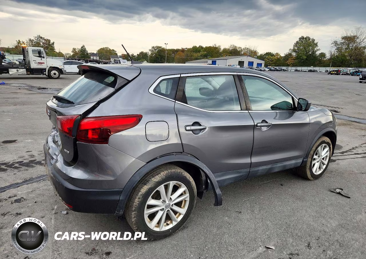 2017 Nissan Rogue Sport S VIN:JN1BJ1CR9HW132059 - 3