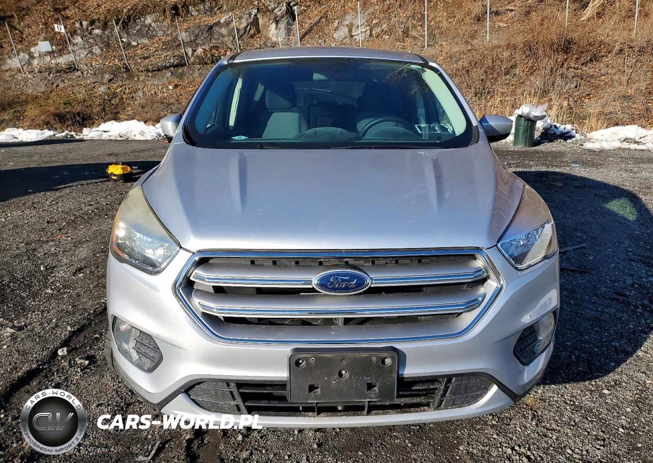 2017 Ford Escape Se VIN:1FMCU9GD4HUE62284 - 5