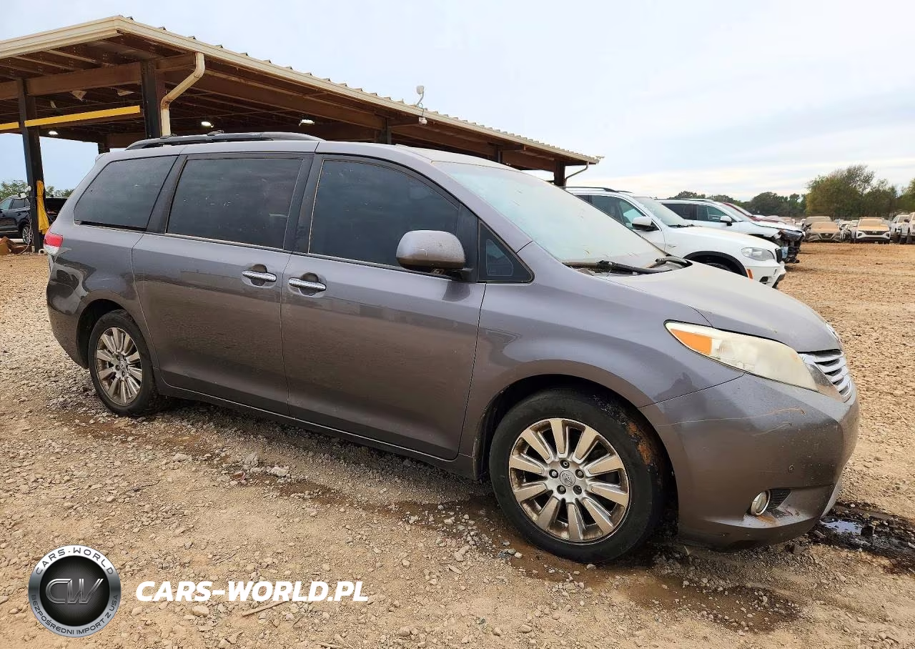 2011 Toyota Sienna Limited 7-Passenger VIN:5TDDK3DC2BS020624 - 4