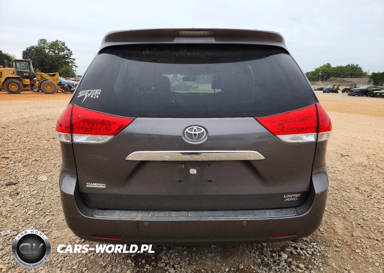 2011 Toyota Sienna Limited 7-Passenger VIN:5TDDK3DC2BS020624 - 6