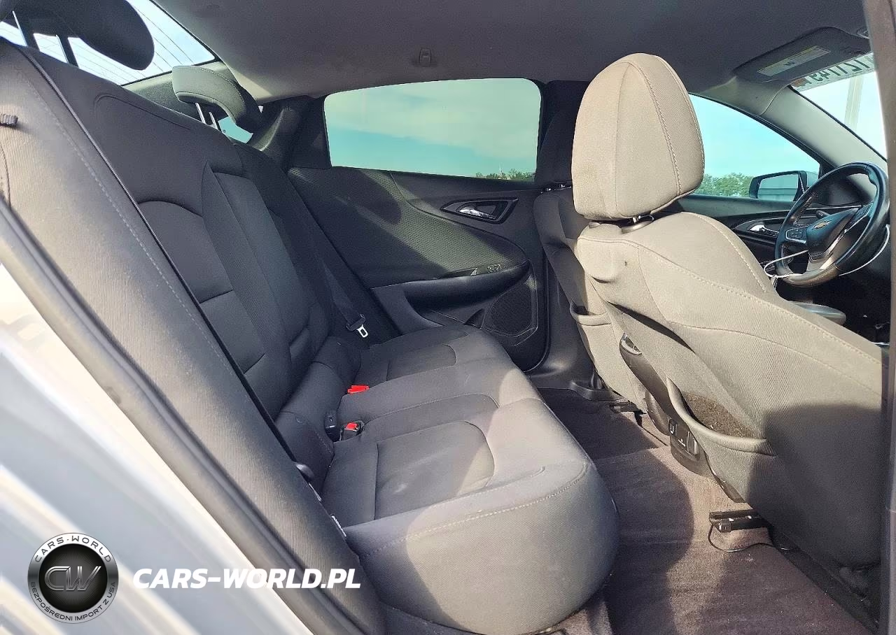 2017 Chevrolet Malibu Lt VIN:1G1ZE5ST9HF139509 - 10